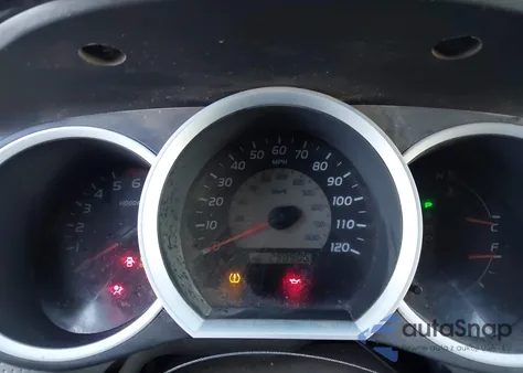 2010 Toyota Tacoma Base V6 z USA, uszkodzony, nr VIN 3TMMU4FN2AM016392